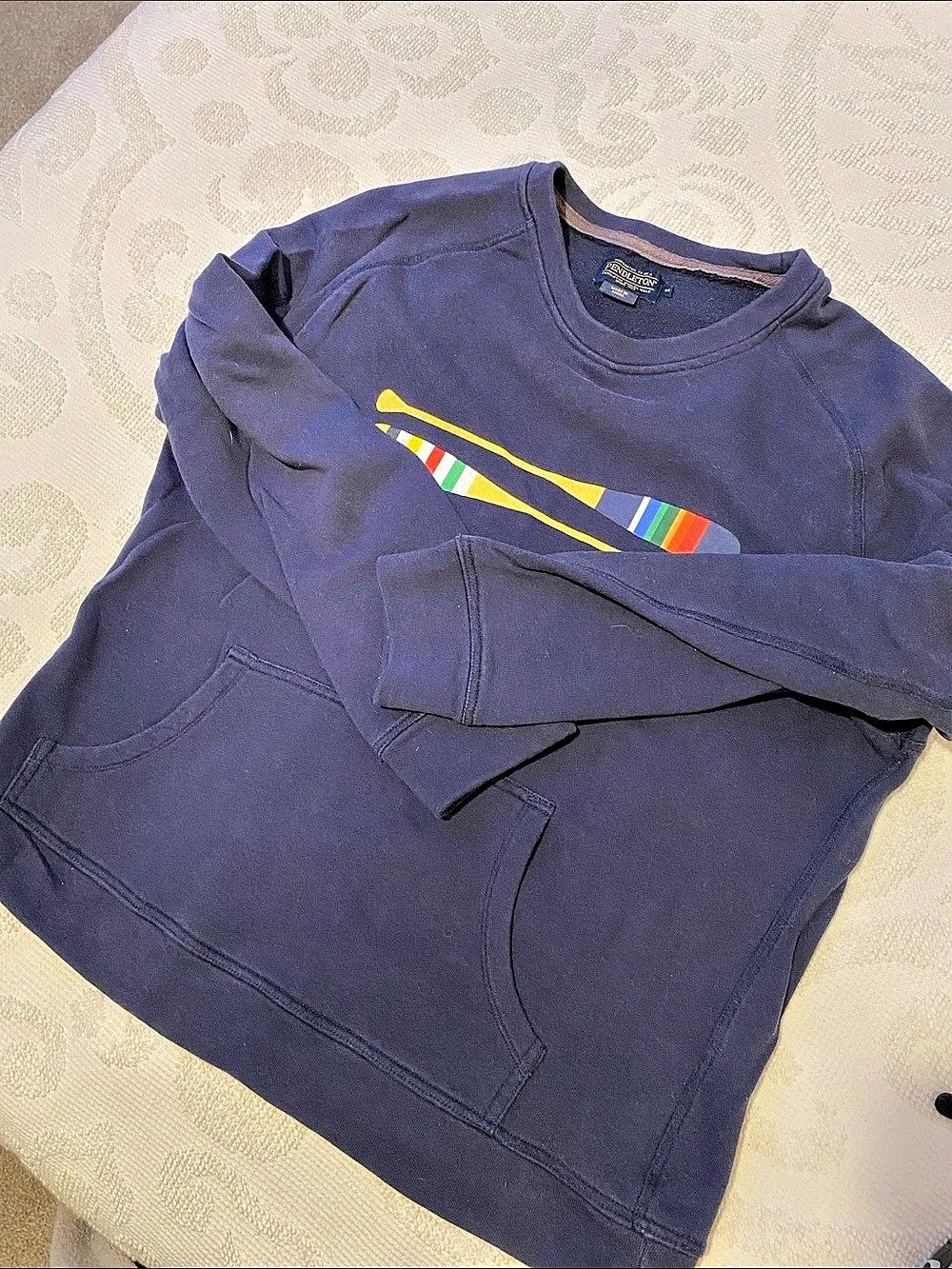Pendleton Graphic Sweatshirt in Blue Size Medium - Picture 5 of 9